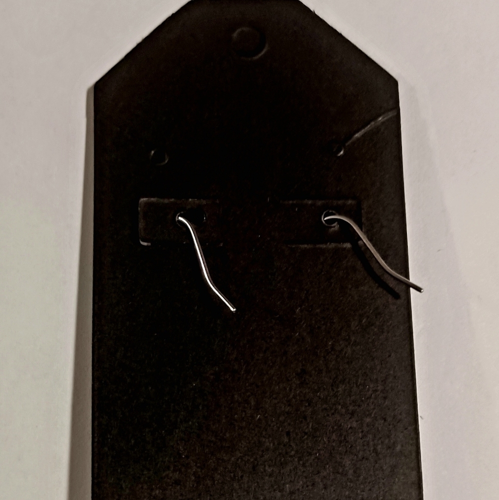 Handmade Retro Camper Dangle Earrings – New 🏕️ - Picture 3 of 3